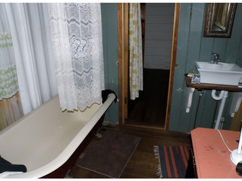 2 Finnegan Street, Dunwich QLD 4183