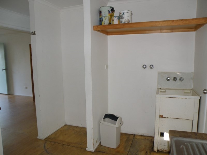 12 Cumming Parade, Point Lookout QLD 4183