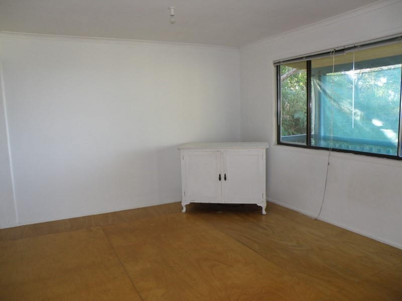 12 Cumming Parade, Point Lookout QLD 4183