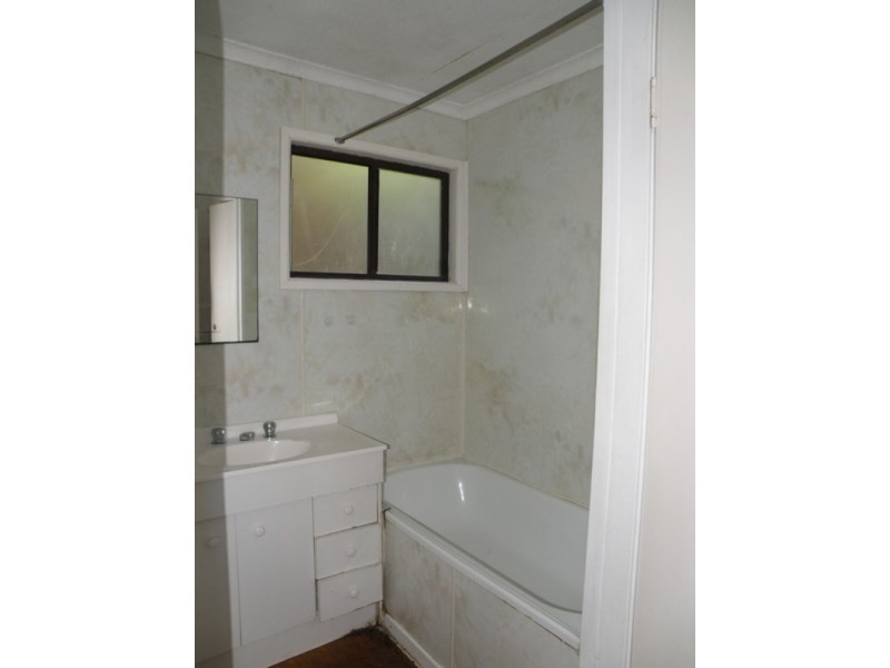 12 Cumming Parade, Point Lookout QLD 4183