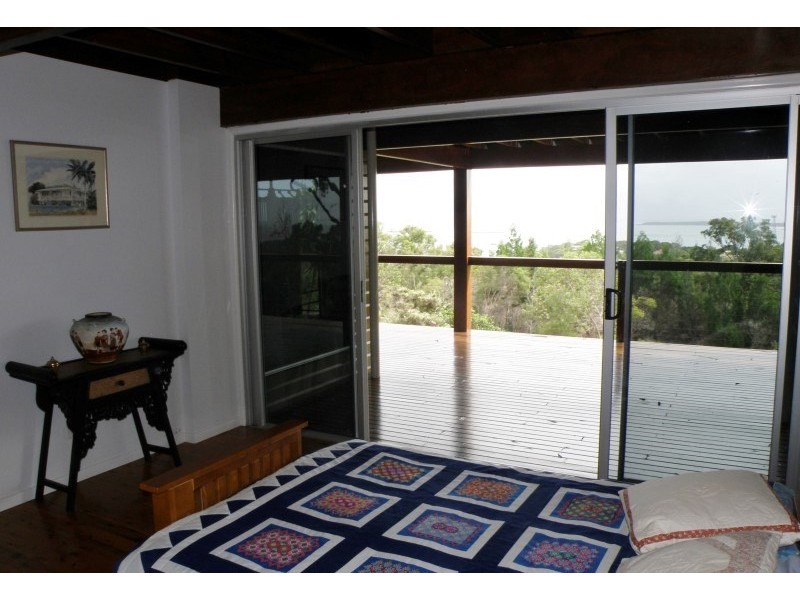 53 Rainbow Crescent, Dunwich QLD 4183