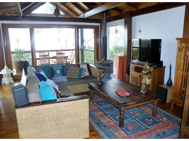 53 Rainbow Crescent, Dunwich QLD 4183