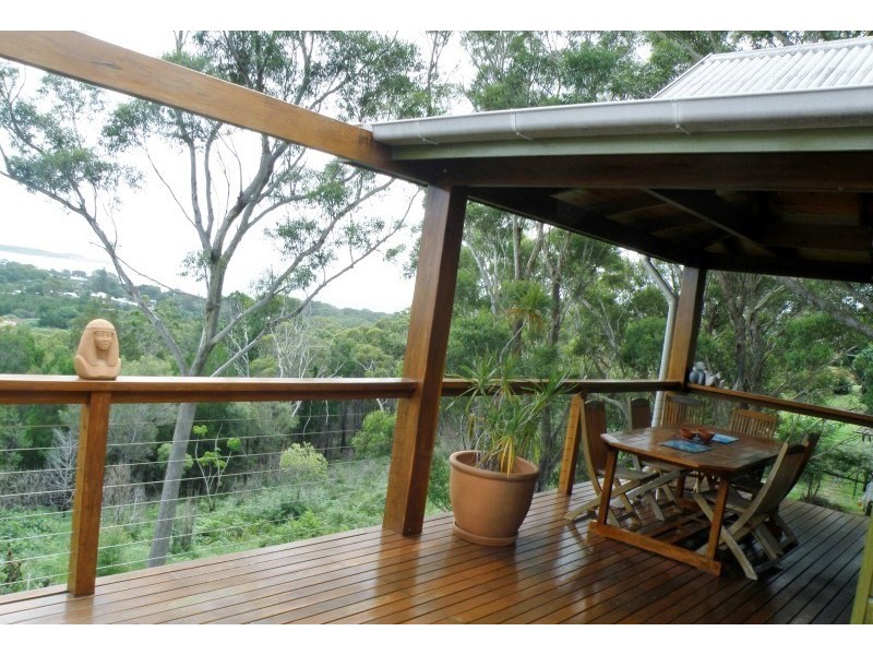 53 Rainbow Crescent, Dunwich QLD 4183