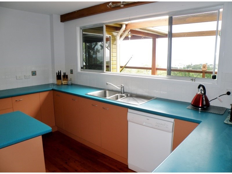 53 Rainbow Crescent, Dunwich QLD 4183