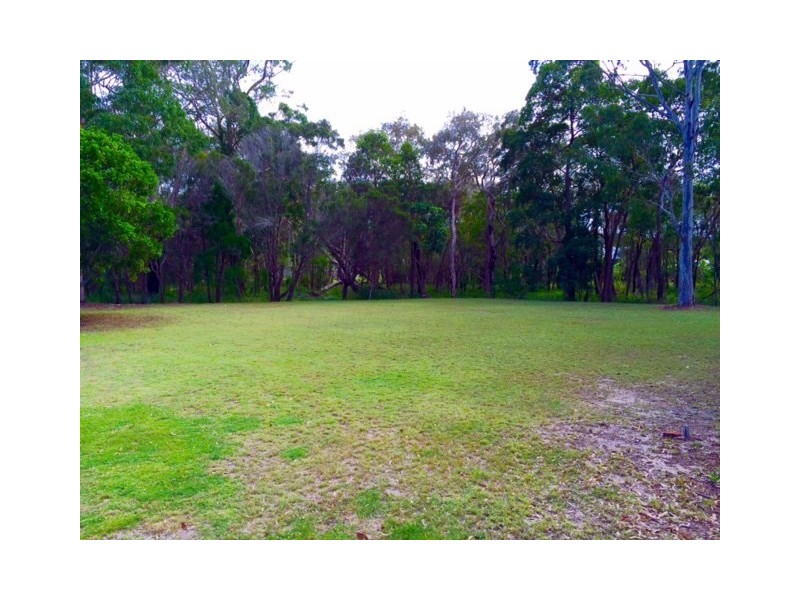 24 Kawana Street, Amity Point QLD 4183