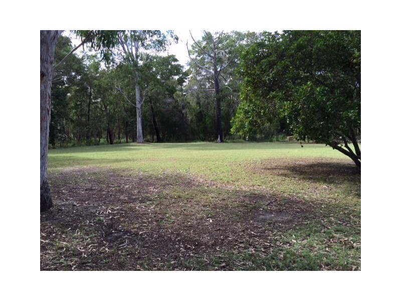 24 Kawana Street, Amity Point QLD 4183