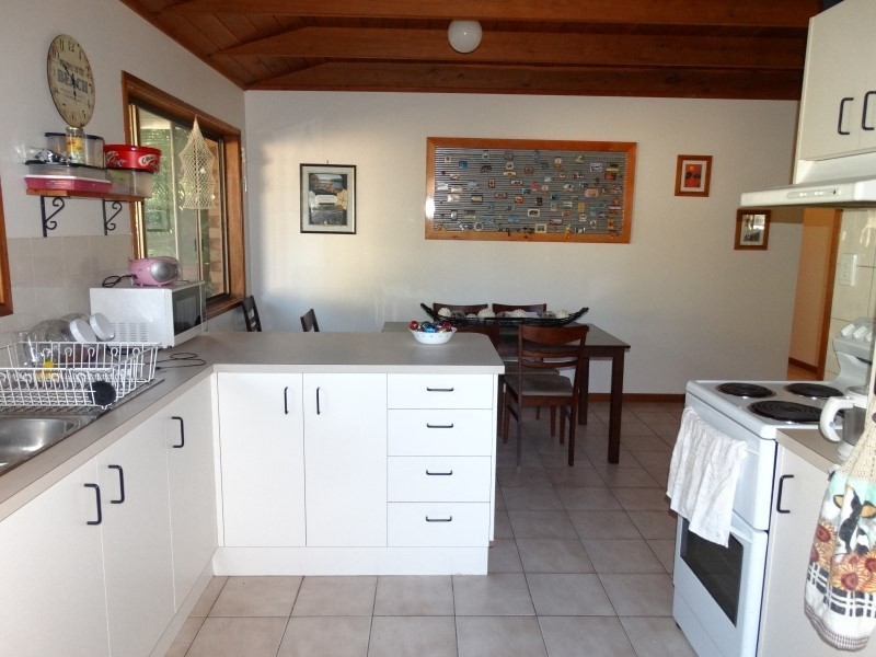 29 Gonzales Street, Amity Point QLD 4183