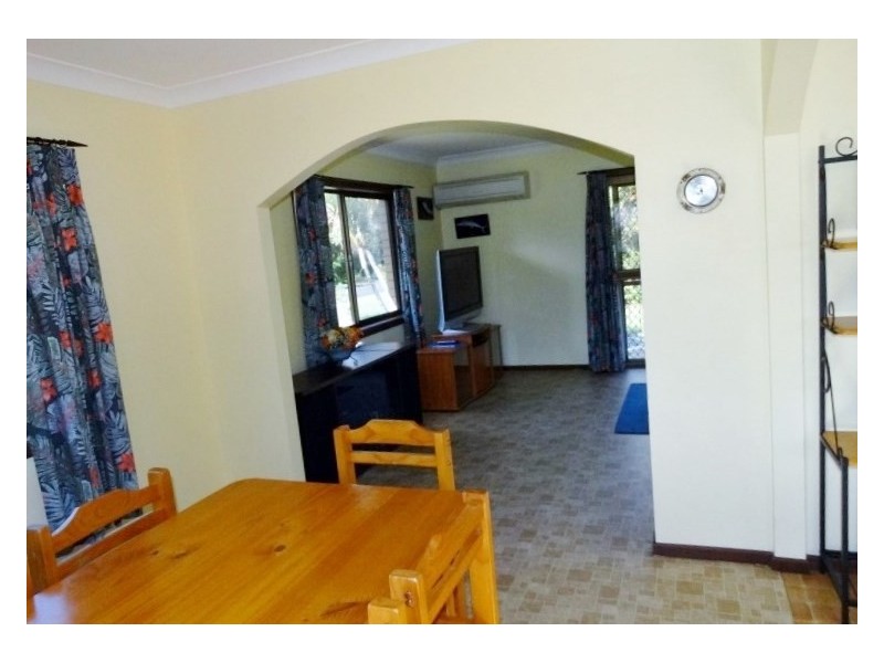 29 Ballow Street, Amity Point QLD 4183