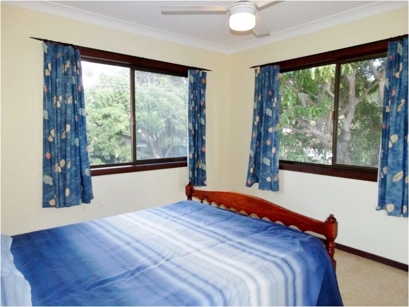 29 Ballow Street, Amity Point QLD 4183