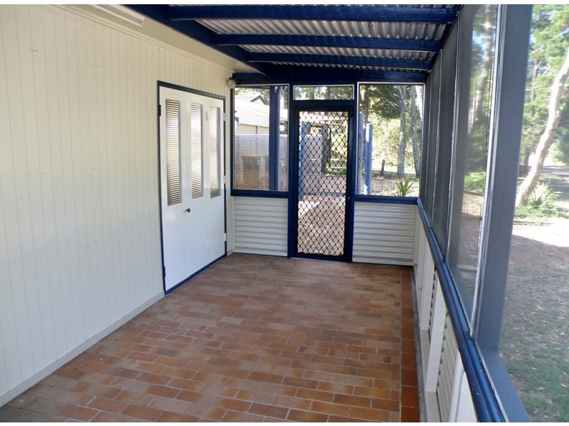 9 Gore Street, Amity Point QLD 4183