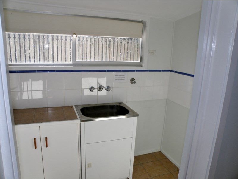 9 Gore Street, Amity Point QLD 4183