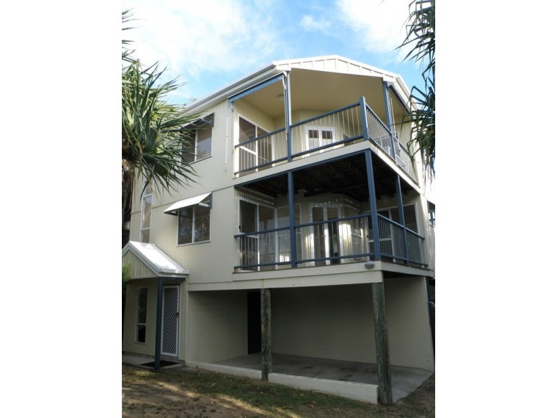 10a Yarrong Road, Point Lookout QLD 4183