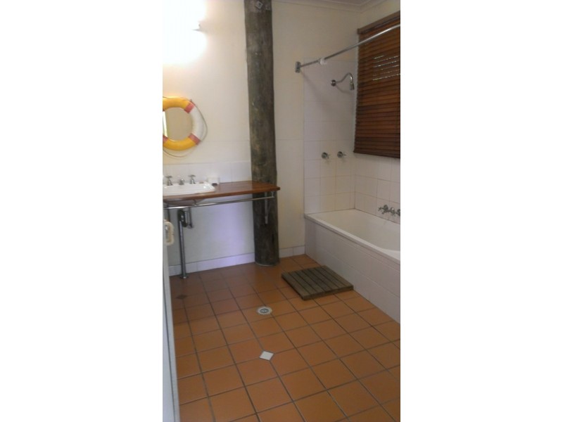 94 Tramican Street, Point Lookout QLD 4183