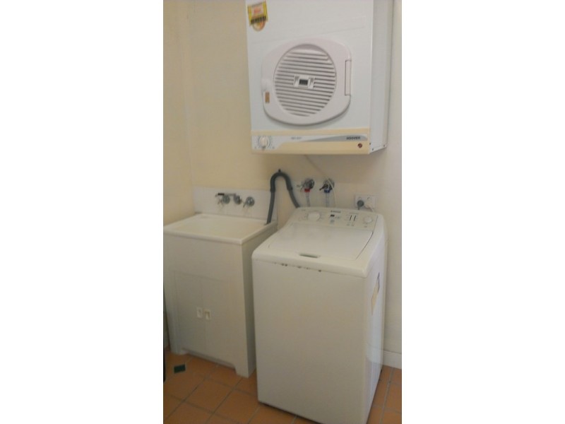 94 Tramican Street, Point Lookout QLD 4183