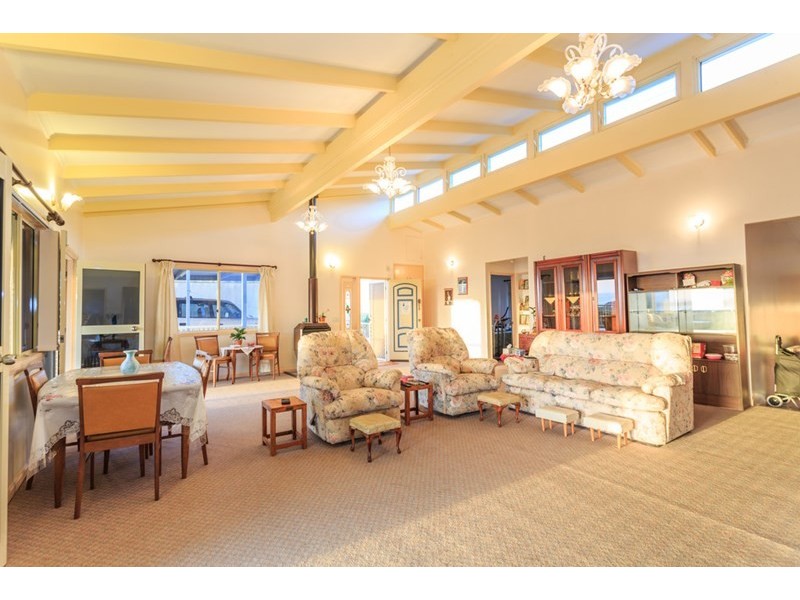 43 Rainbow Crescent, Dunwich QLD 4183