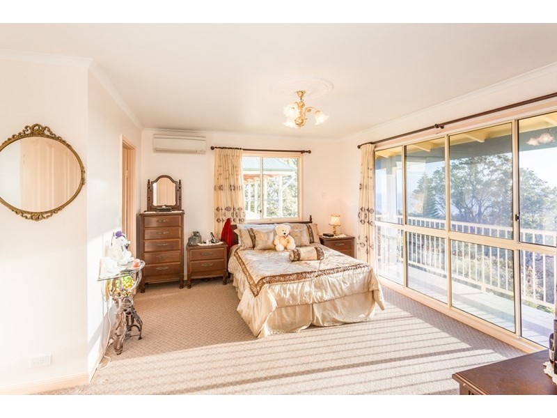 43 Rainbow Crescent, Dunwich QLD 4183