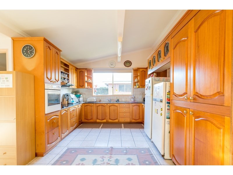 43 Rainbow Crescent, Dunwich QLD 4183