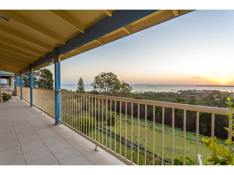 43 Rainbow Crescent, Dunwich QLD 4183