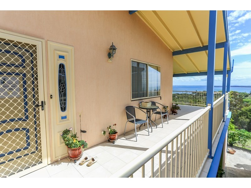 43 Rainbow Crescent, Dunwich QLD 4183