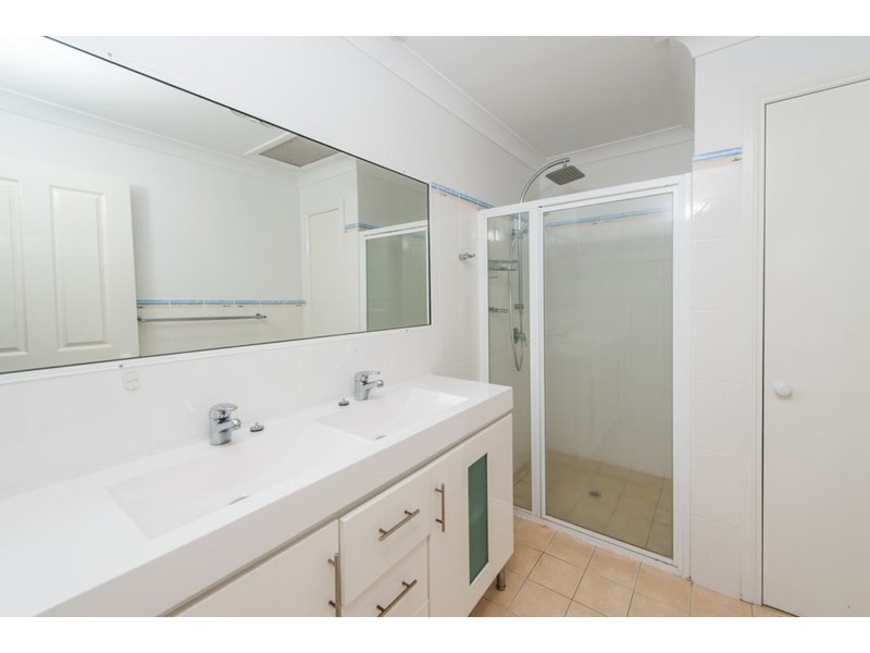 2/48 Kindara Street, Amity Point QLD 4183