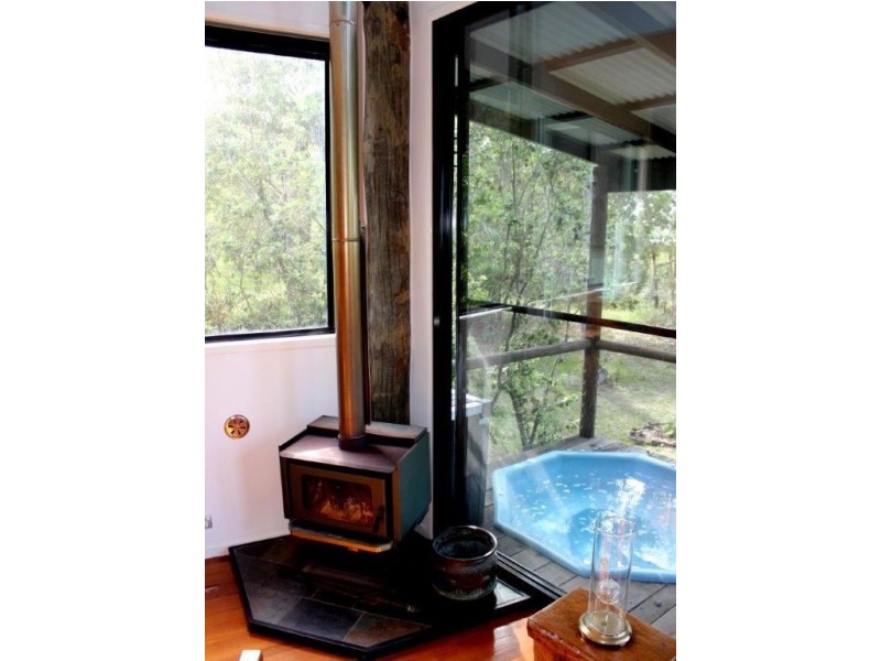 20 The Esplanade, Karragarra Island QLD 4184