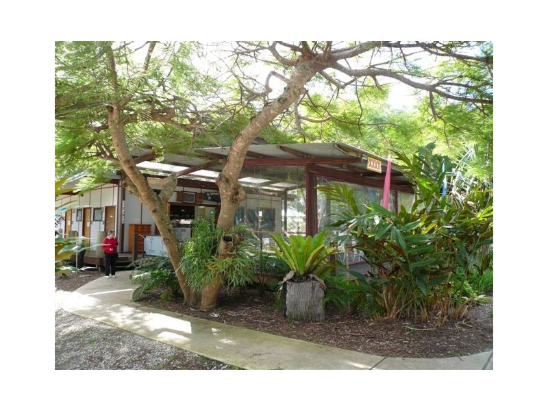 21 Ballow Street, Amity Point QLD 4183
