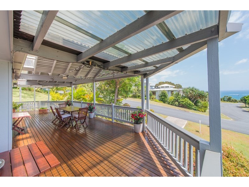 26 Cumming Parade, Point Lookout QLD 4183