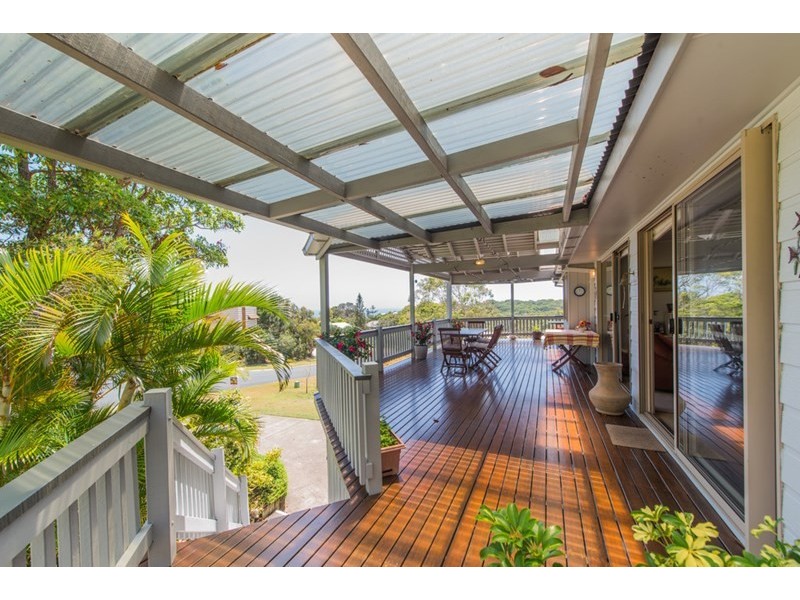26 Cumming Parade, Point Lookout QLD 4183