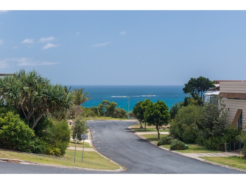 26 Cumming Parade, Point Lookout QLD 4183
