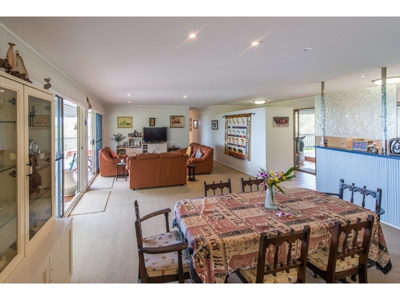 26 Cumming Parade, Point Lookout QLD 4183