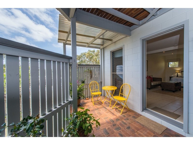 26 Cumming Parade, Point Lookout QLD 4183