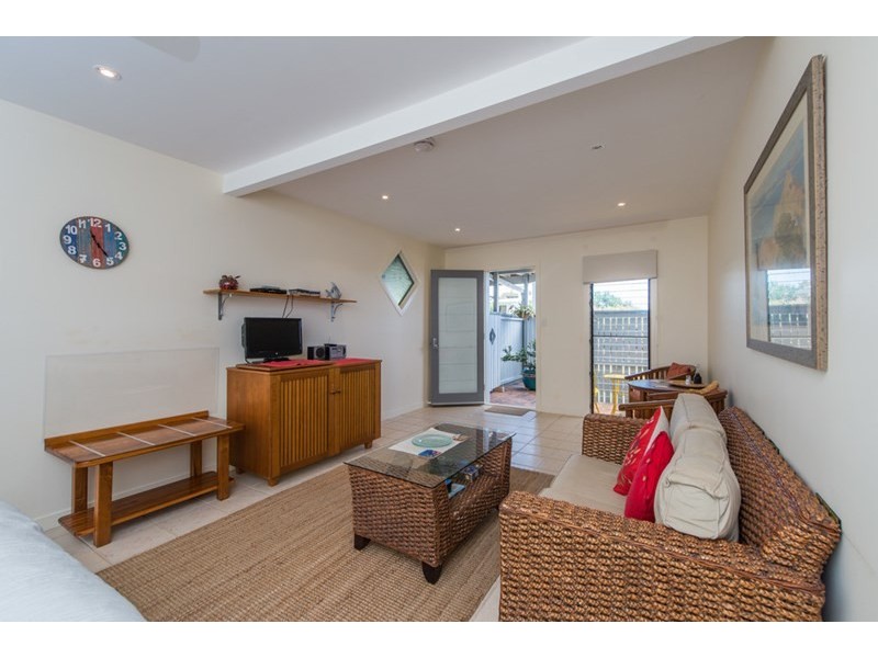 26 Cumming Parade, Point Lookout QLD 4183