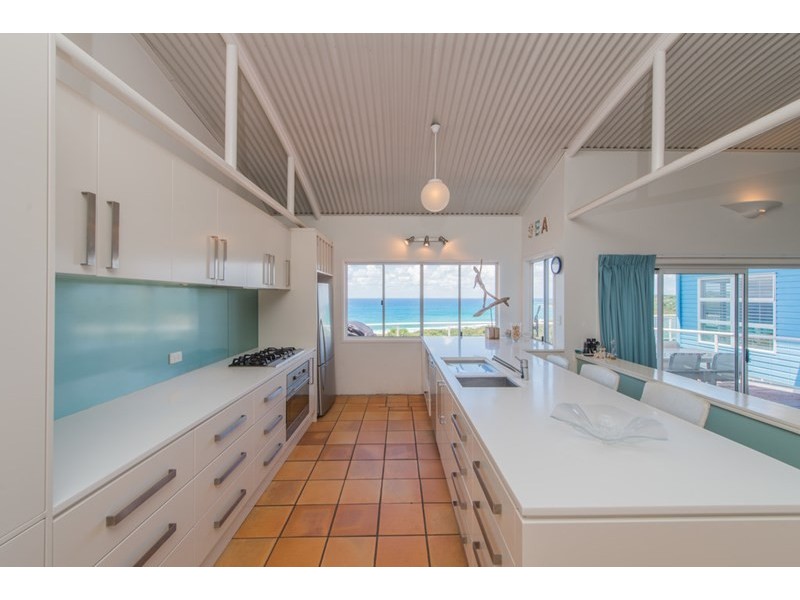 43 Tramican Street, Point Lookout QLD 4183