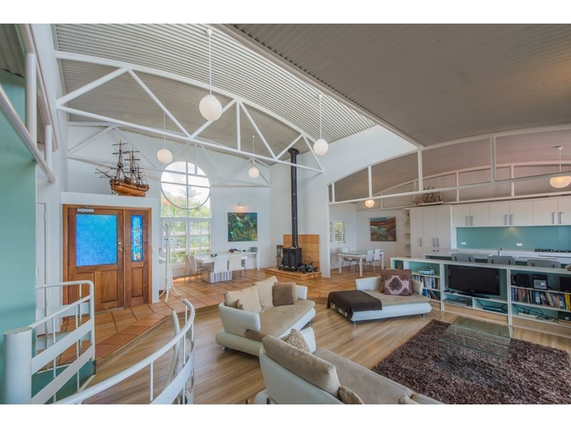 43 Tramican Street, Point Lookout QLD 4183