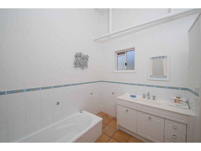 43 Tramican Street, Point Lookout QLD 4183