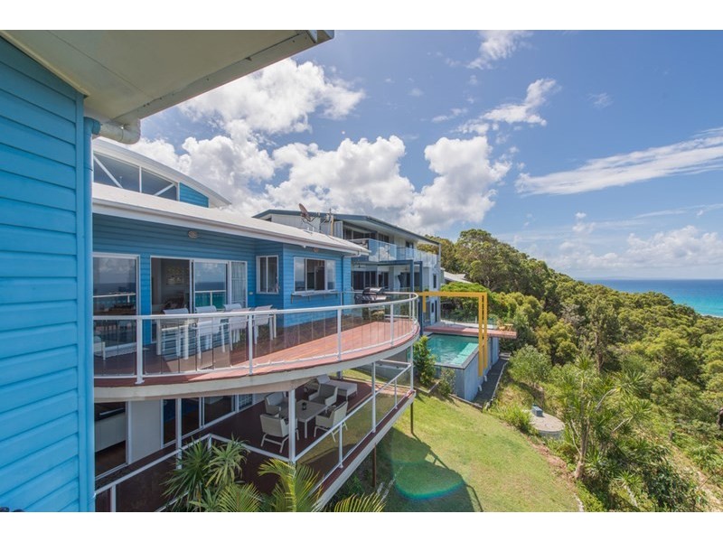 43 Tramican Street, Point Lookout QLD 4183
