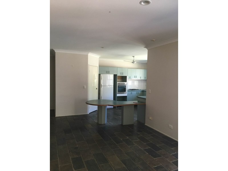 124 Tramican Street, Point Lookout QLD 4183