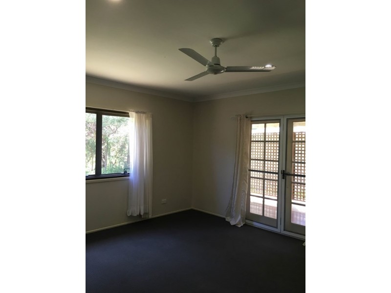 124 Tramican Street, Point Lookout QLD 4183