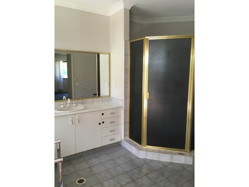 124 Tramican Street, Point Lookout QLD 4183