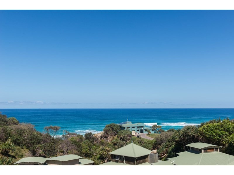 17/1-5 Samarinda Drive, Point Lookout QLD 4183