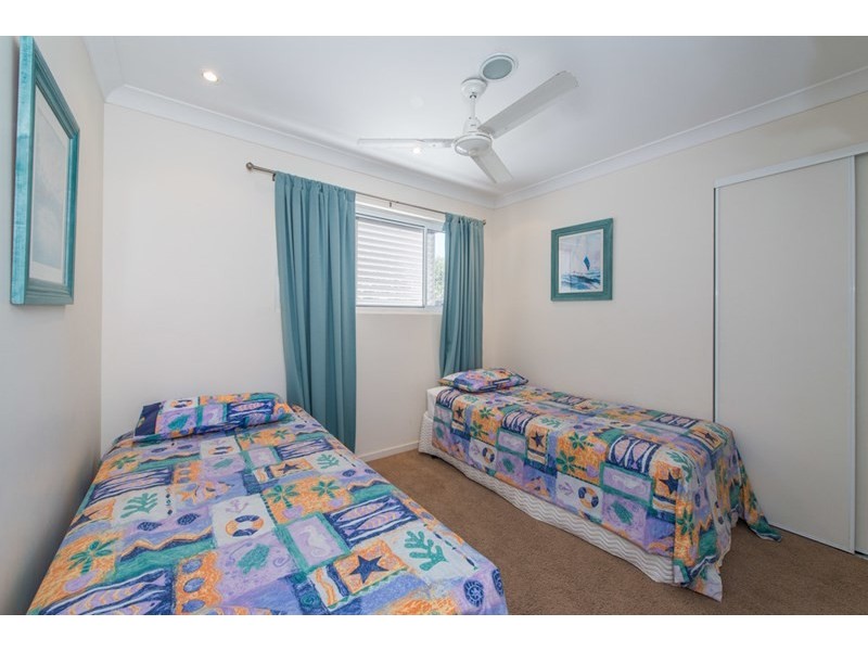 17/1-5 Samarinda Drive, Point Lookout QLD 4183