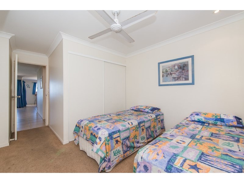 17/1-5 Samarinda Drive, Point Lookout QLD 4183