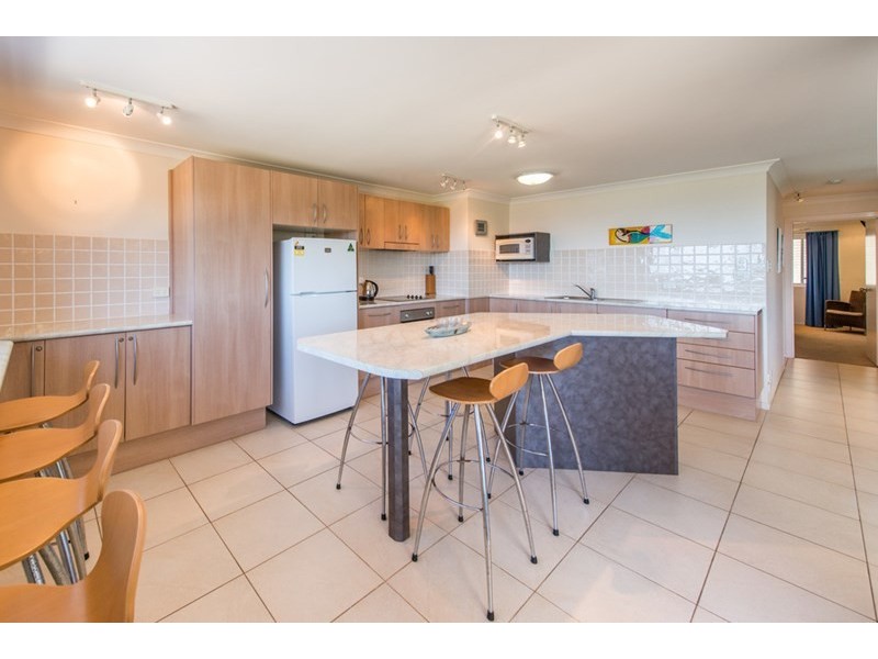 17/1-5 Samarinda Drive, Point Lookout QLD 4183