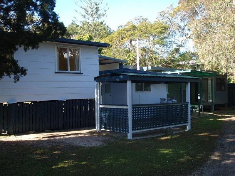 4 Millers Lane, Amity Point QLD 4183