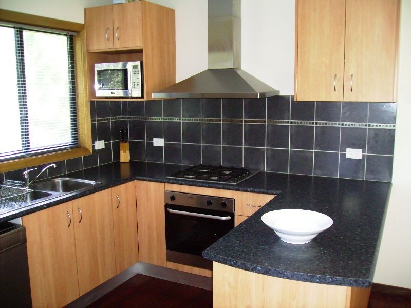 1/24 Samarinda Drive, Point Lookout QLD 4183