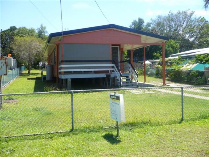 18 Barton Street, Dunwich QLD 4183
