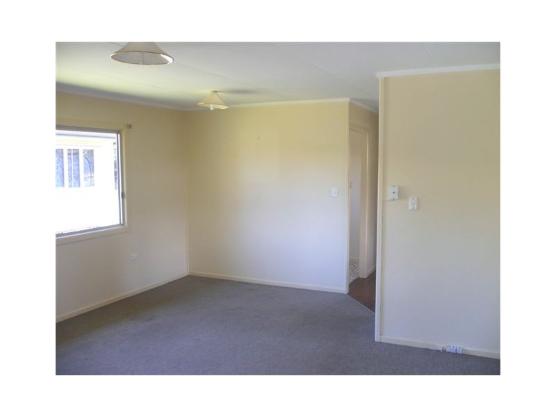 18 Barton Street, Dunwich QLD 4183