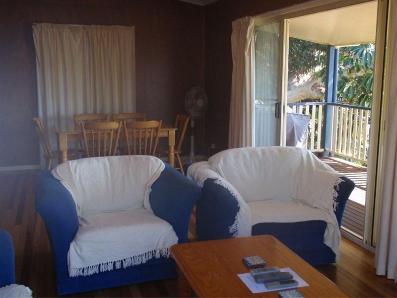 43 George Nothling Drive, Point Lookout QLD 4183