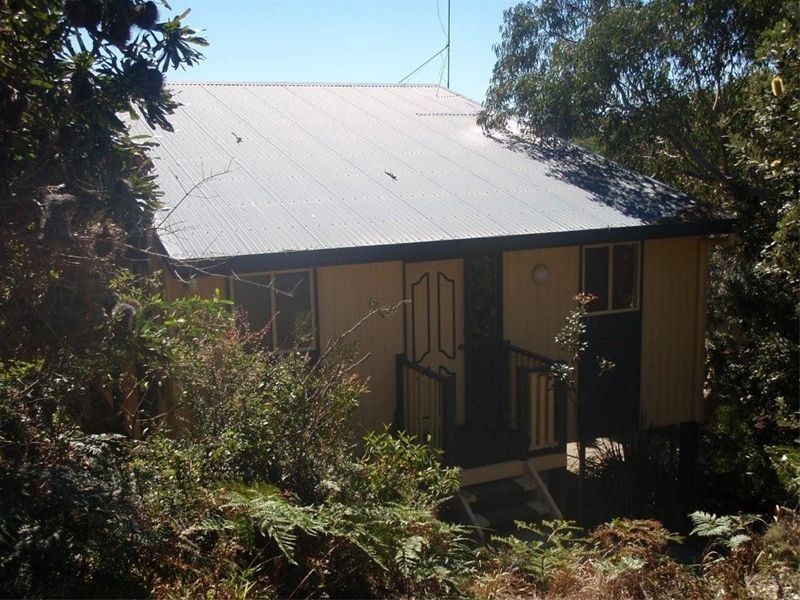 43 George Nothling Drive, Point Lookout QLD 4183