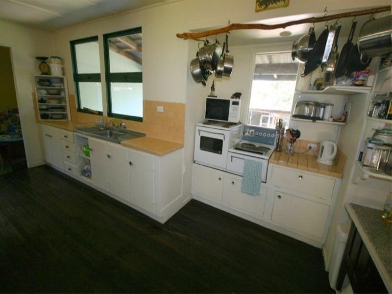 75 Mooloomba Road, Point Lookout QLD 4183